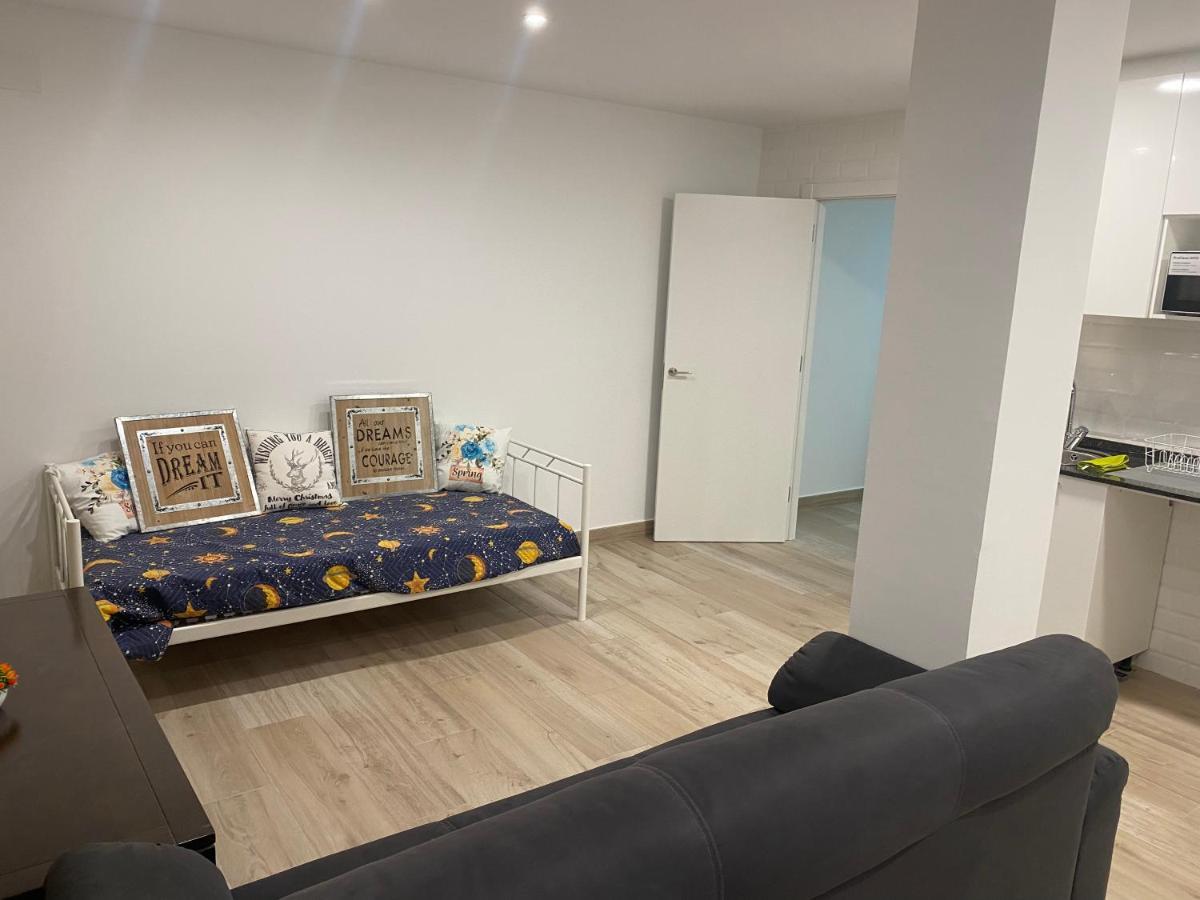 Appartement Apartamento Centro à Rubí Extérieur photo